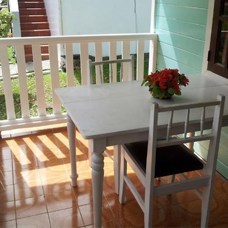 Chez Ophelia Cottage Apartments Roseau Cameră foto